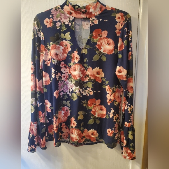Joe Boxer long sleeve floral top - Picture 1 of 9